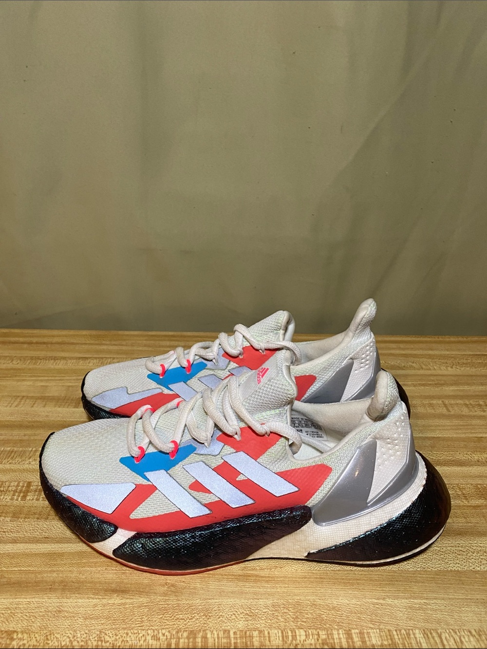 Adidas  Boost X900104 running sneakers FW8406 White Silver women’s 7
